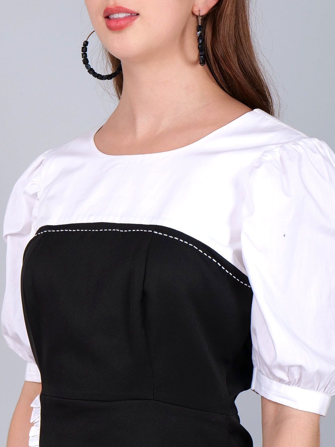 Black-White Overlap Flap Top With Bell-Bottom Pant